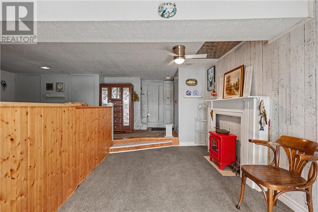 308 Lloyd Street - 35