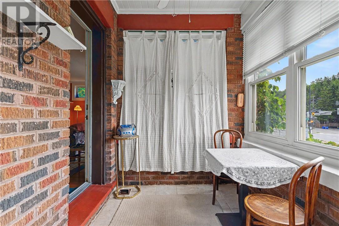 308 Lloyd Street - 9