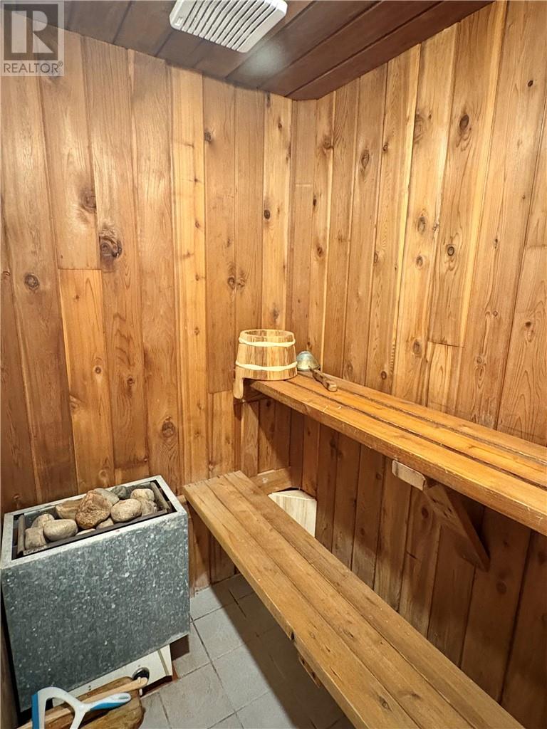 561 Willard Avenue - Image 23