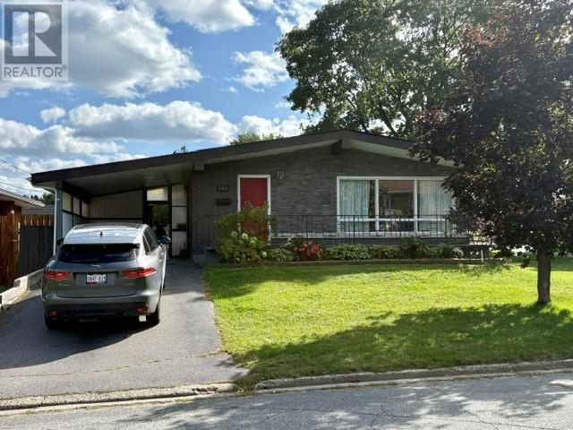 561 Willard Avenue, Sudbury — photo 3