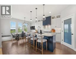 4pc Bathroom - 119 Marquis Grove Se, Calgary, AB T3M1M6 Photo 7