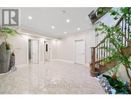18 Suncrest Drive, Toronto, ON M3C2L2 Photo 39