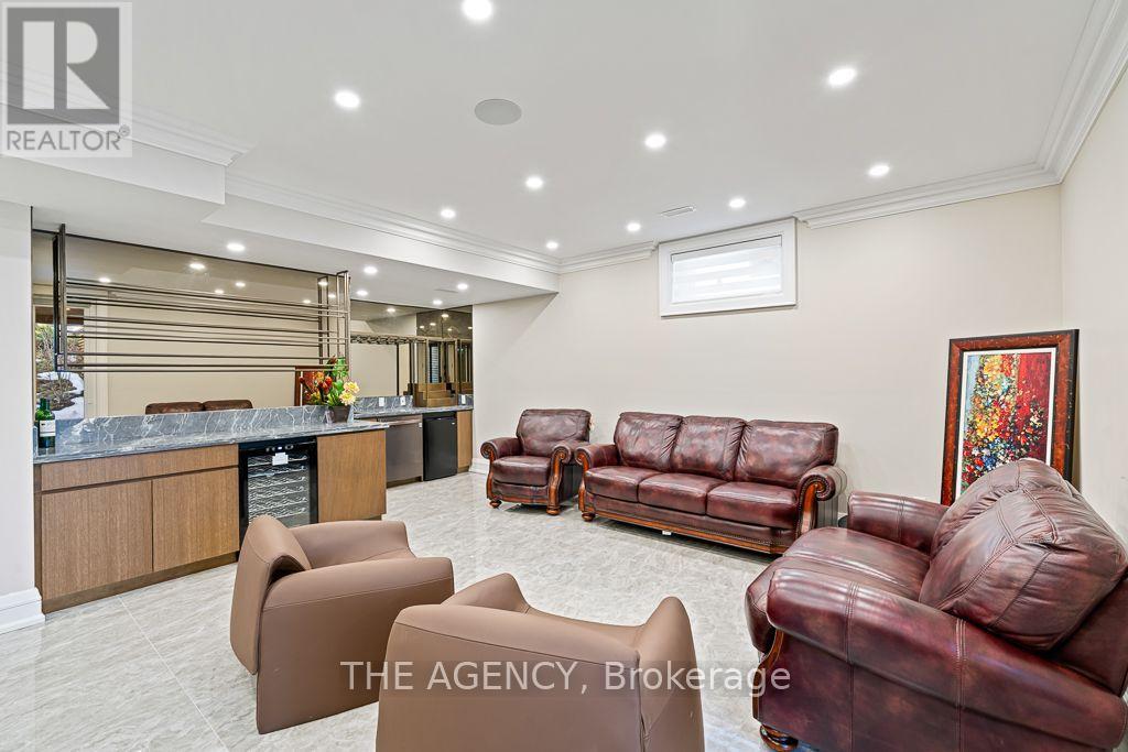 18 SUNCREST DRIVE - 47