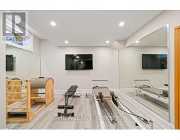 18 Suncrest Drive, Toronto, ON M3C2L2 Photo 42