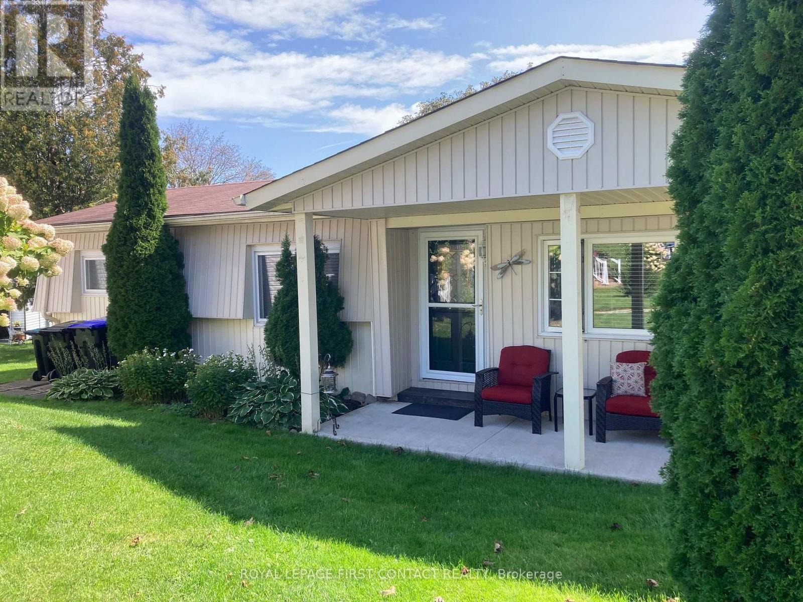 23 MIMOSA CRESCENT, Innisfil — photo 2