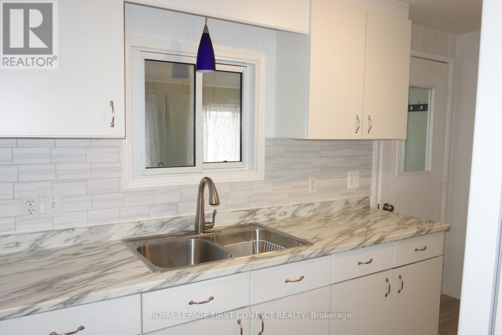 23 MIMOSA CRESCENT, Innisfil — photo 8