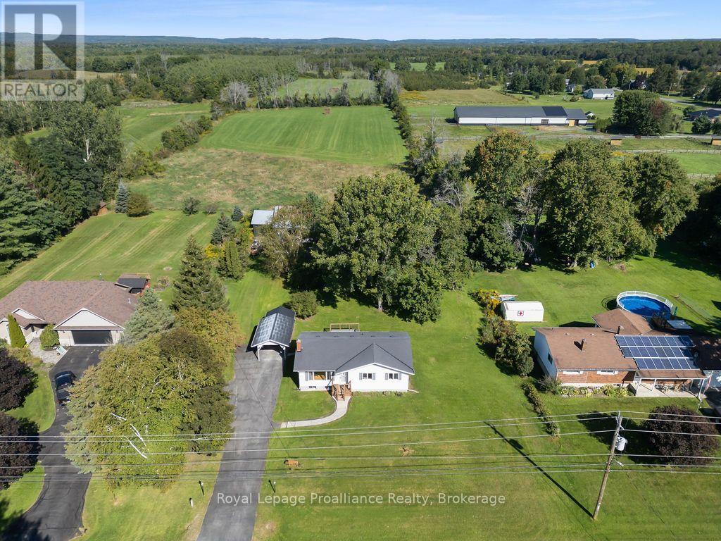 247 HARMONY ROAD, Belleville (Thurlow Ward) — photo 2
