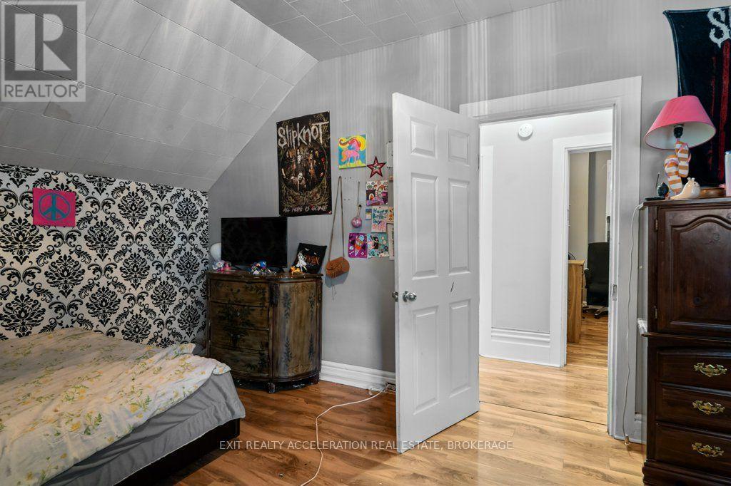 85 MILL STREET - Image 25