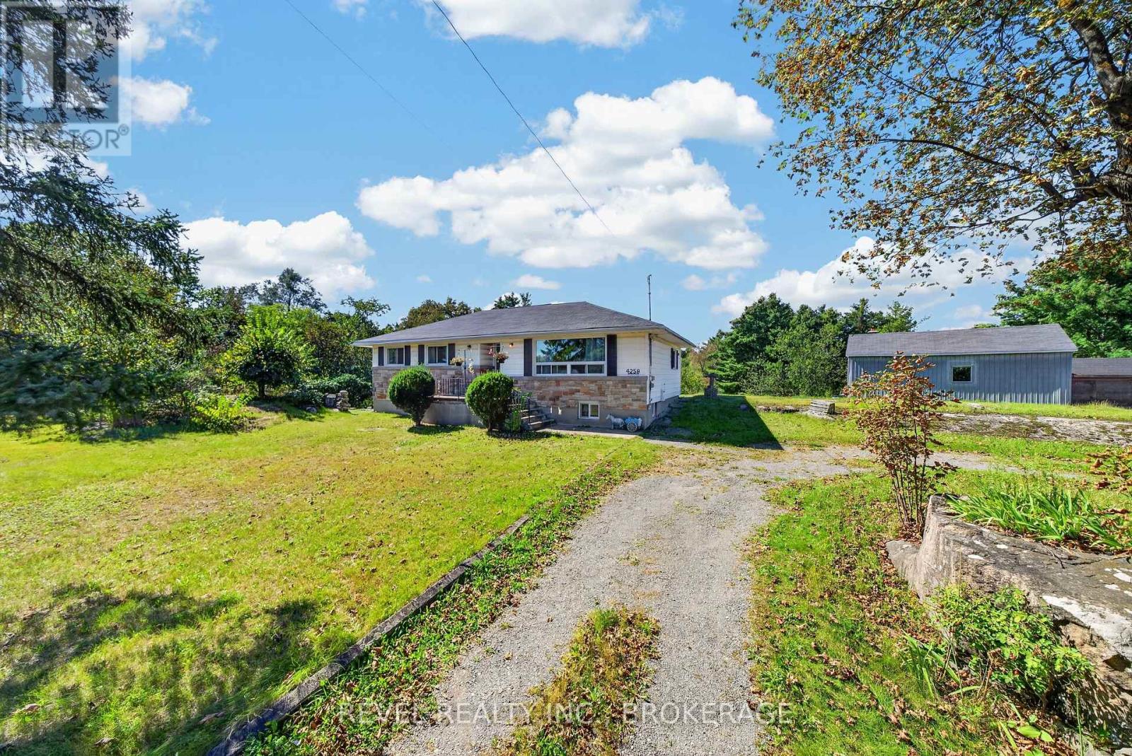 4258 HWY 15, Kingston (City North of 401) — photo 2