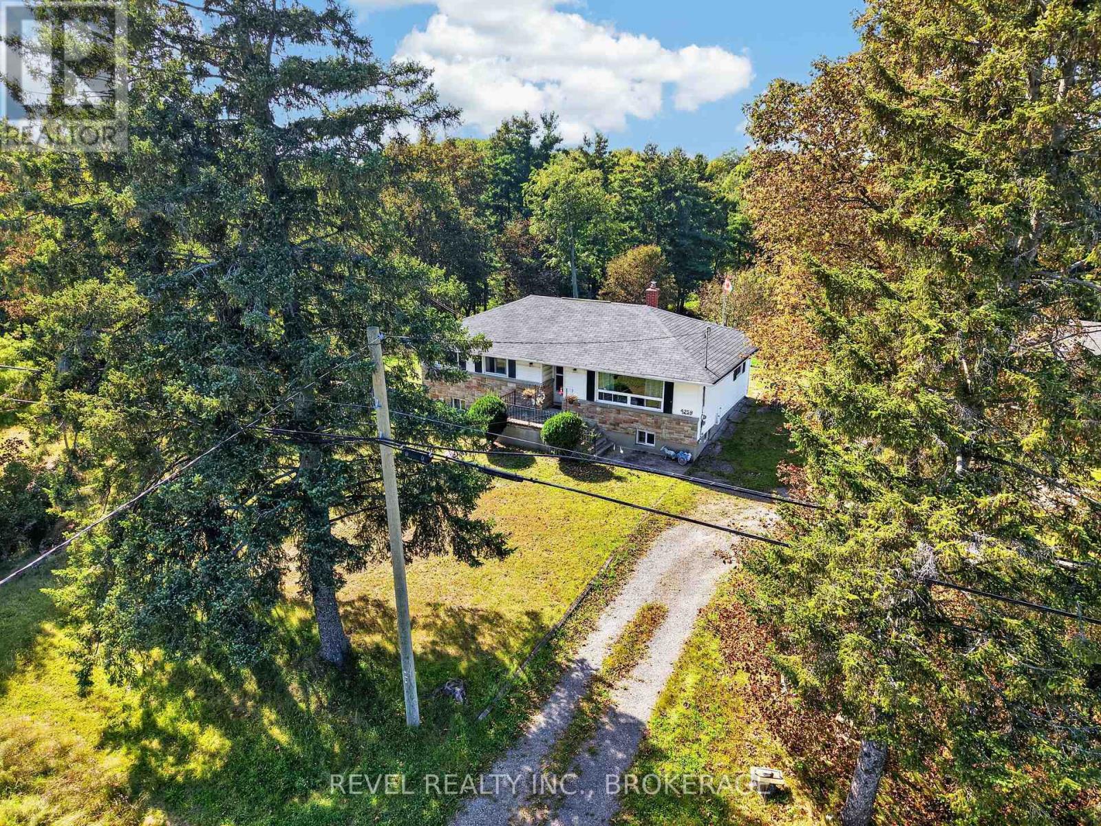 4258 HWY 15, Kingston (City North of 401) — photo 3