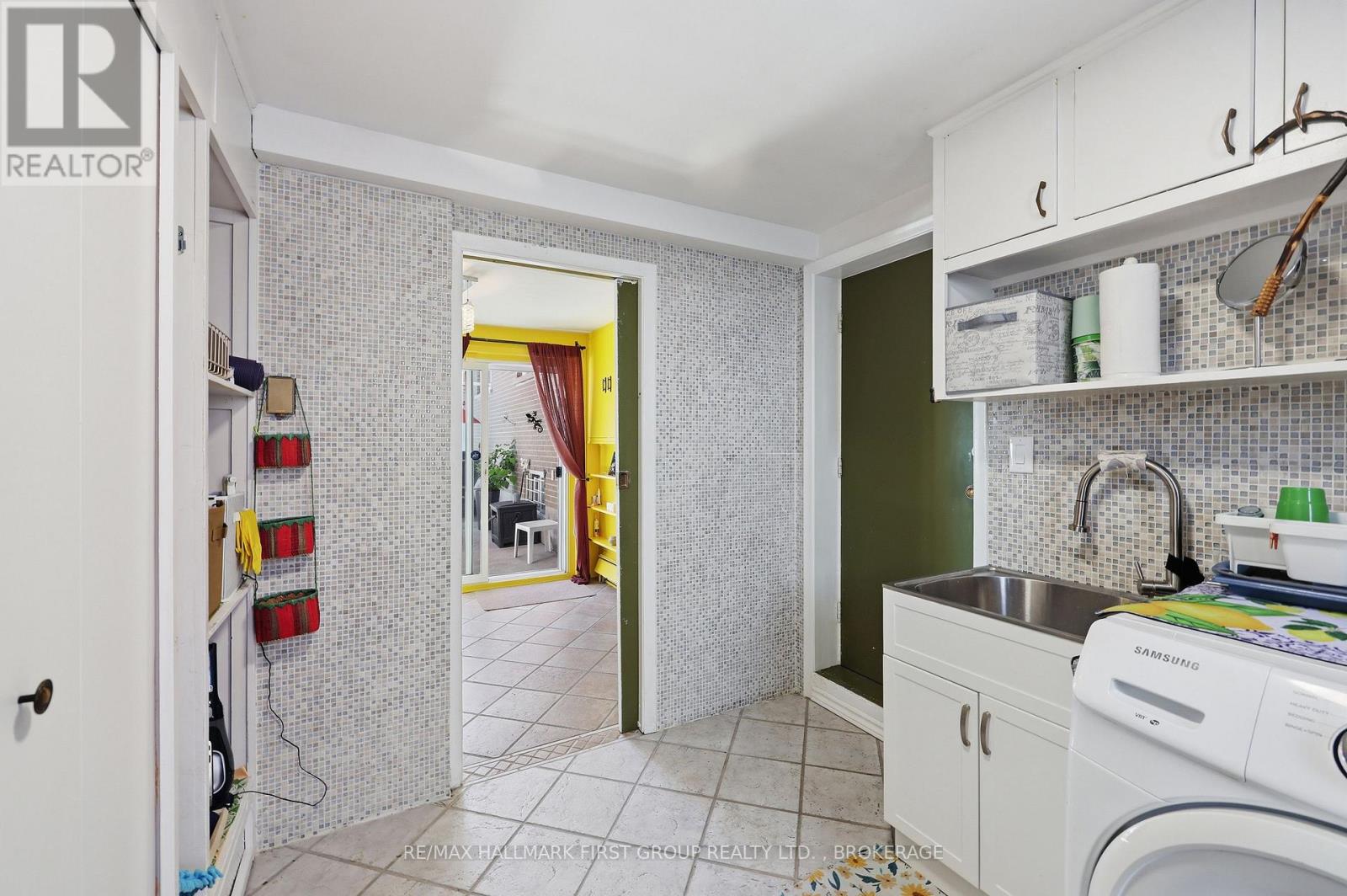 19 DEDRICK DRIVE - Image 13