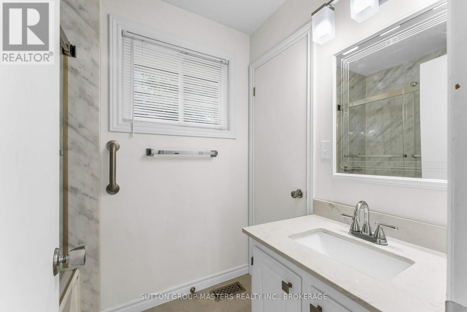 752 HIGH GATE PARK DRIVE - 22