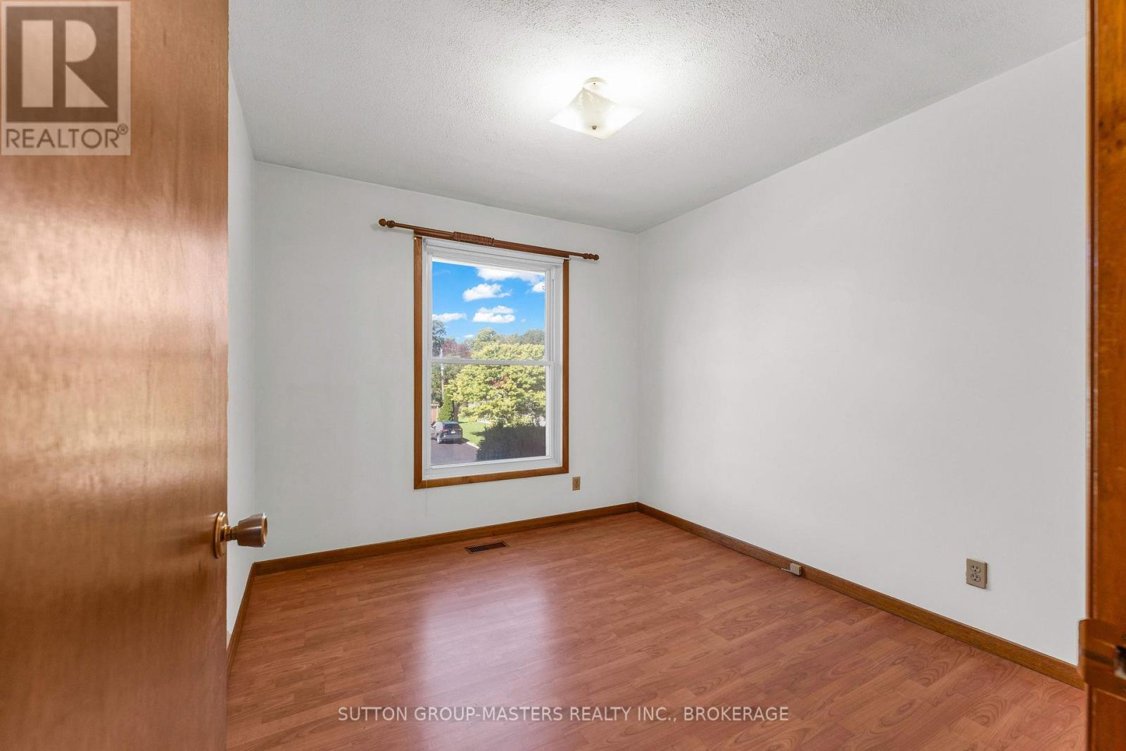 752 HIGH GATE PARK DRIVE - Image 25