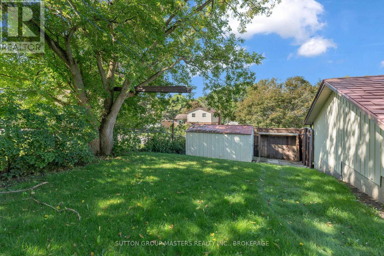 752 HIGH GATE PARK DRIVE - 34