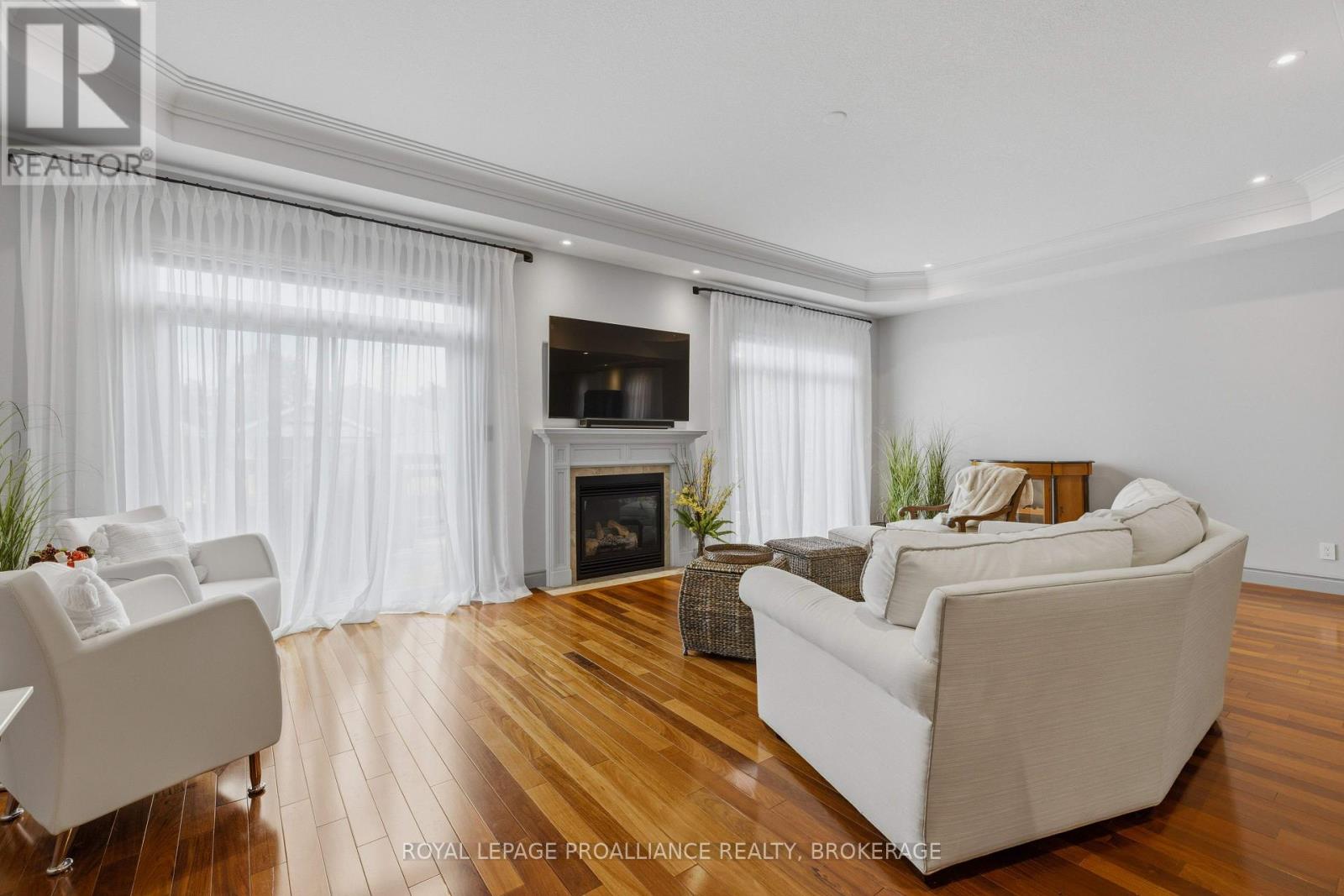 1243 LISBON PLACE - 25