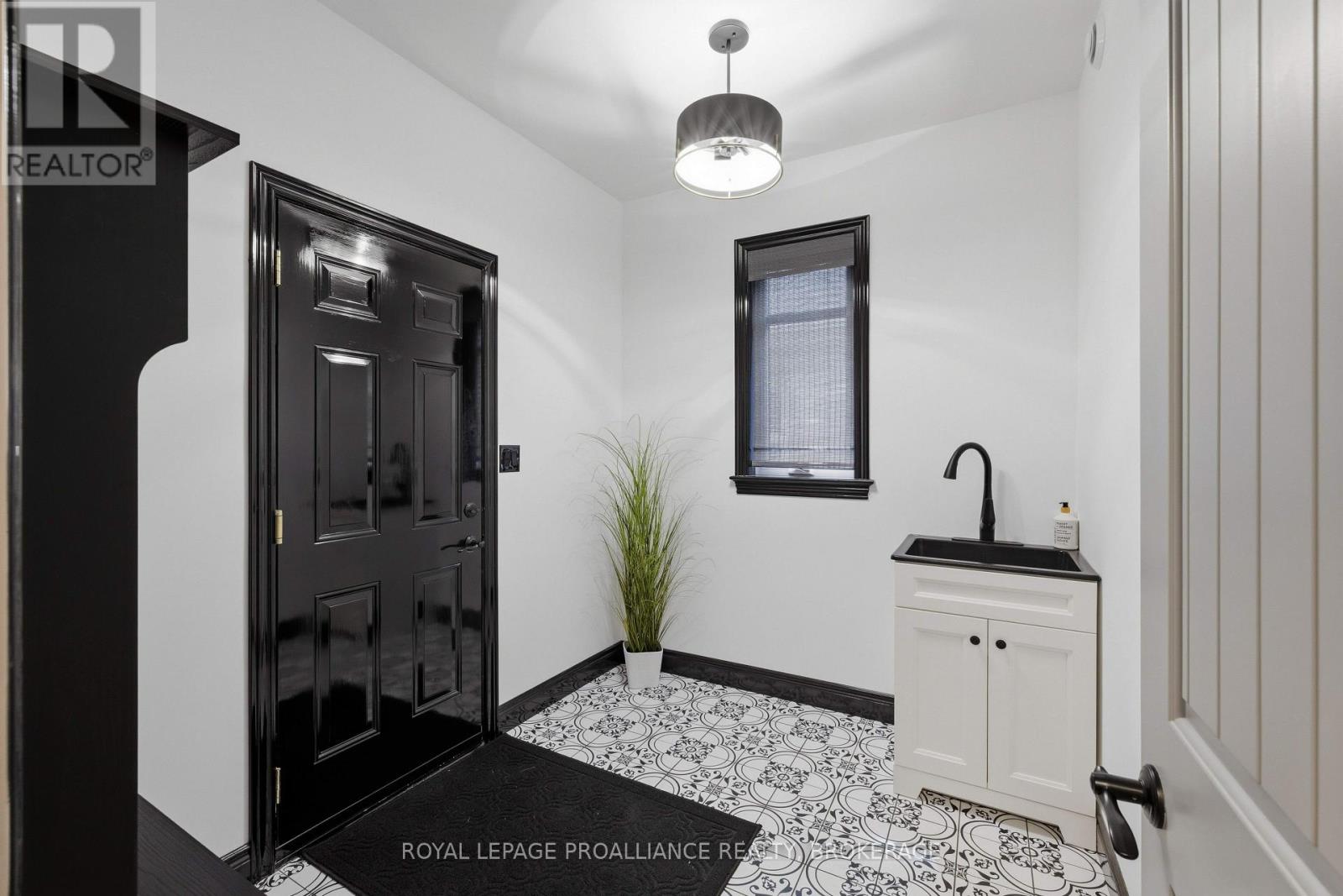 1243 LISBON PLACE, Kingston (City Northwest) — photo 9