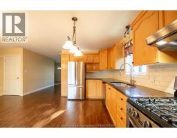 Kitchen/Dining room - 24 Churchill Park Road, Chatham, ON N7M6K5 Photo 10