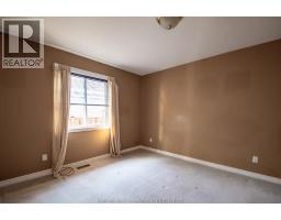 24 Churchill Park Road, Chatham, ON N7M6K5 Photo 18