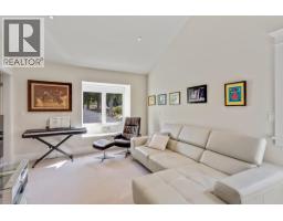 2228 Mahon Avenue, North Vancouver, BC V7M2T9 Photo 19