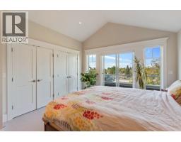 2228 Mahon Avenue, North Vancouver, BC V7M2T9 Photo 14