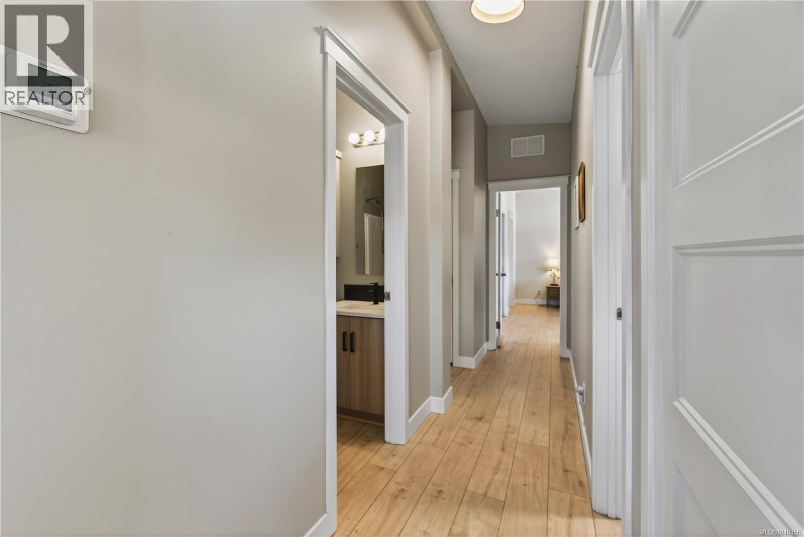 6495/6499 Doumont Rd - 13