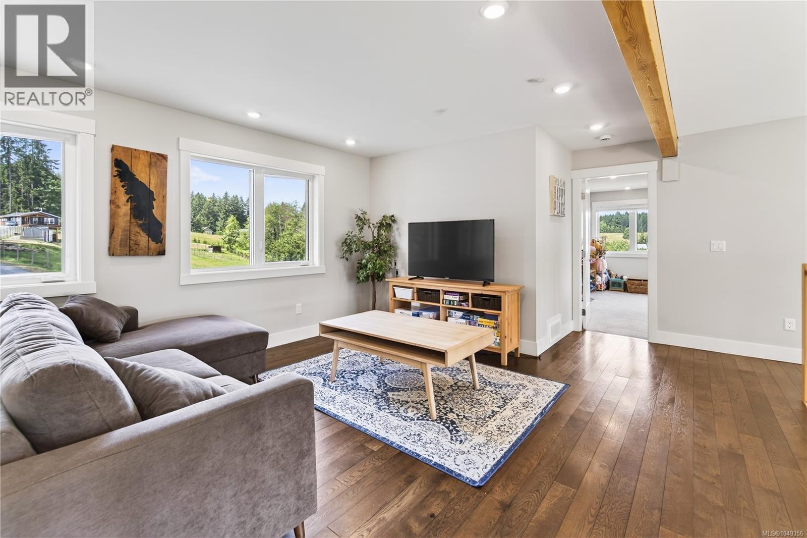 6495/6499 Doumont Rd - 39