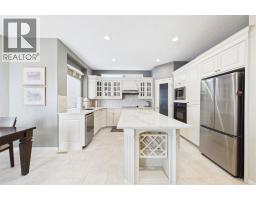 4pc Bathroom - 15 Royal Crest Terrace Nw, Calgary, AB T3G4M3 Photo 10