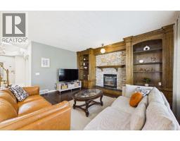 Living room - 15 Royal Crest Terrace Nw, Calgary, AB T3G4M3 Photo 19