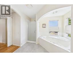 15 Royal Crest Terrace Nw, Calgary, AB T3G4M3 Photo 27