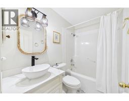 15 Royal Crest Terrace Nw, Calgary, AB T3G4M3 Photo 33