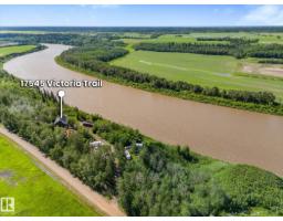 17545 Victoria Tr, Rural Smoky Lake County, AB T0A3C0 Photo 8