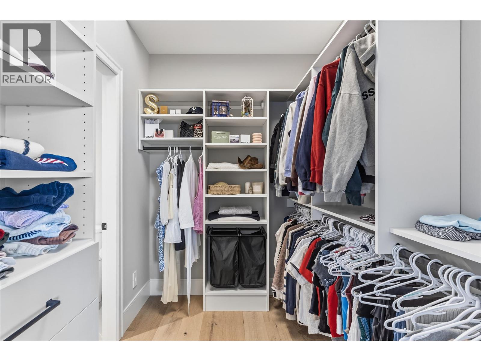  902 Lloyd Jones Drive, West Kelowna
