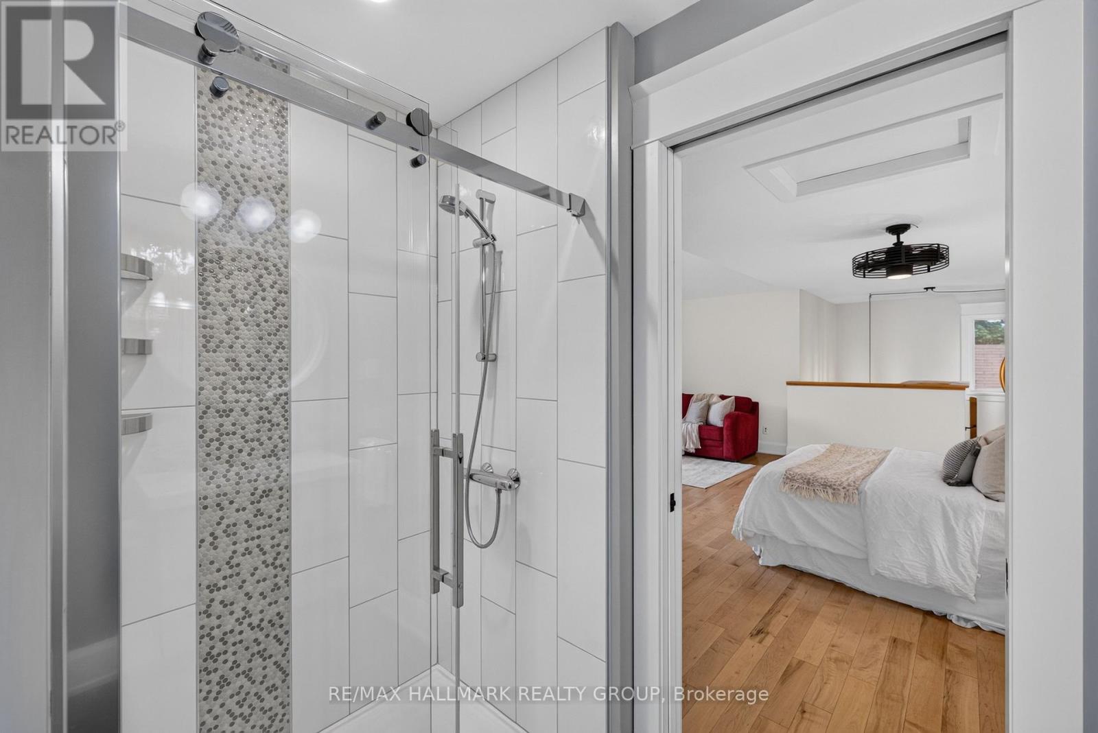 171 FARADAY STREET - Image 32