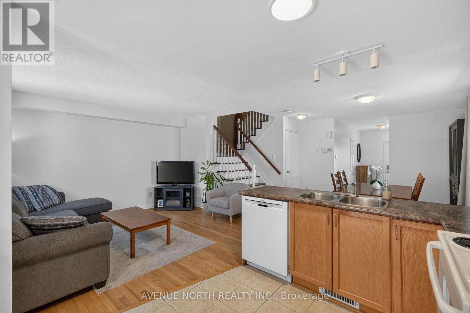 4223 KELLY FARM DRIVE - Image 12