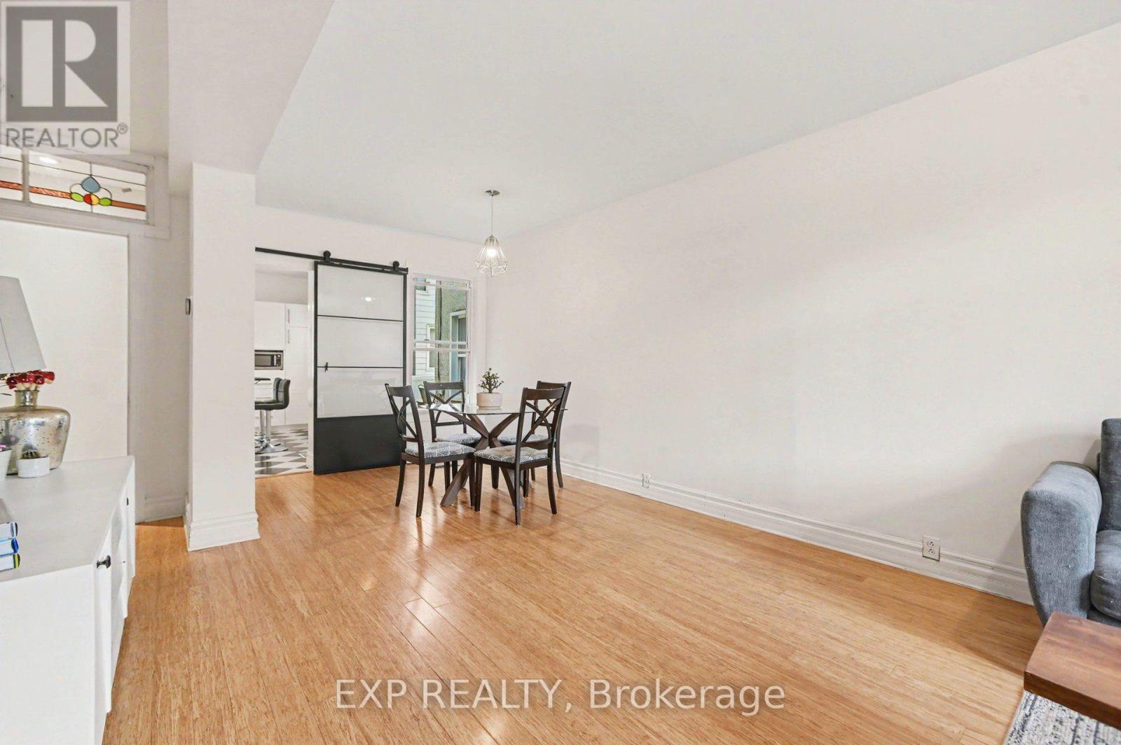 541 BAY STREET - Image 10