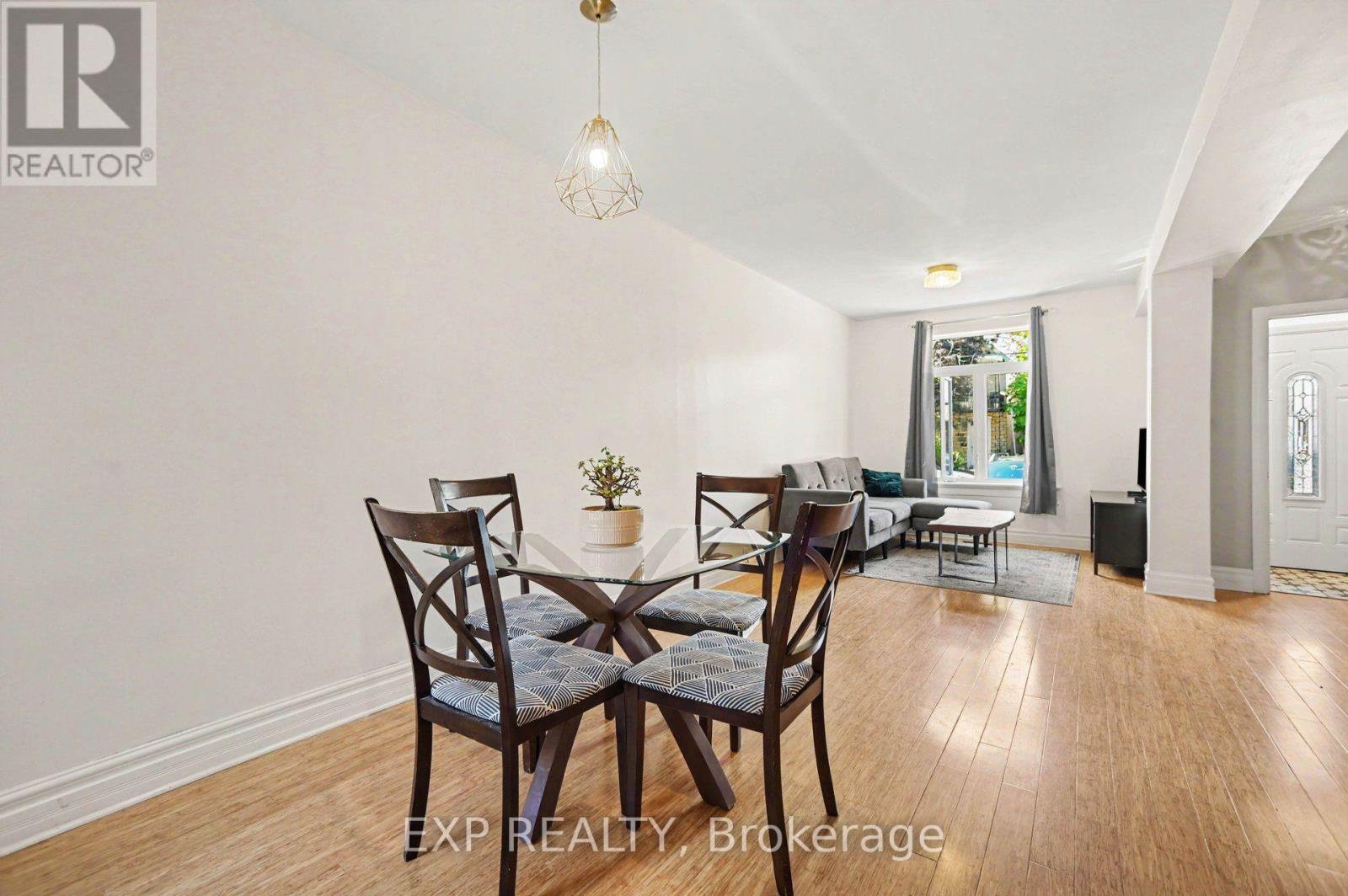 541 BAY STREET - Image 12