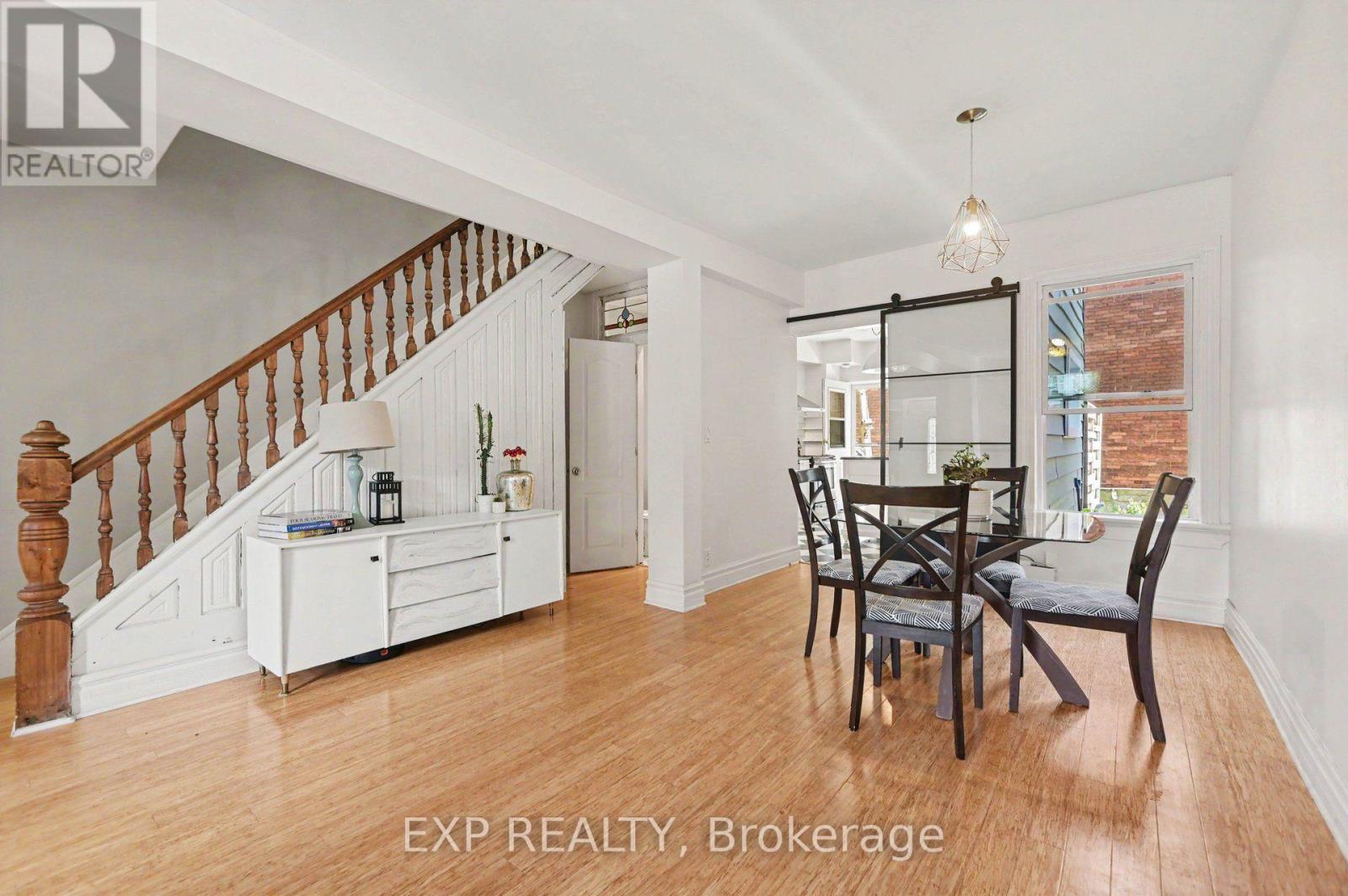 541 BAY STREET - Image 9