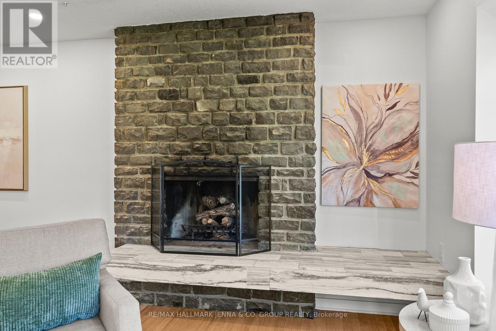 31 WHITBURN CRESCENT, Ottawa — photo 8