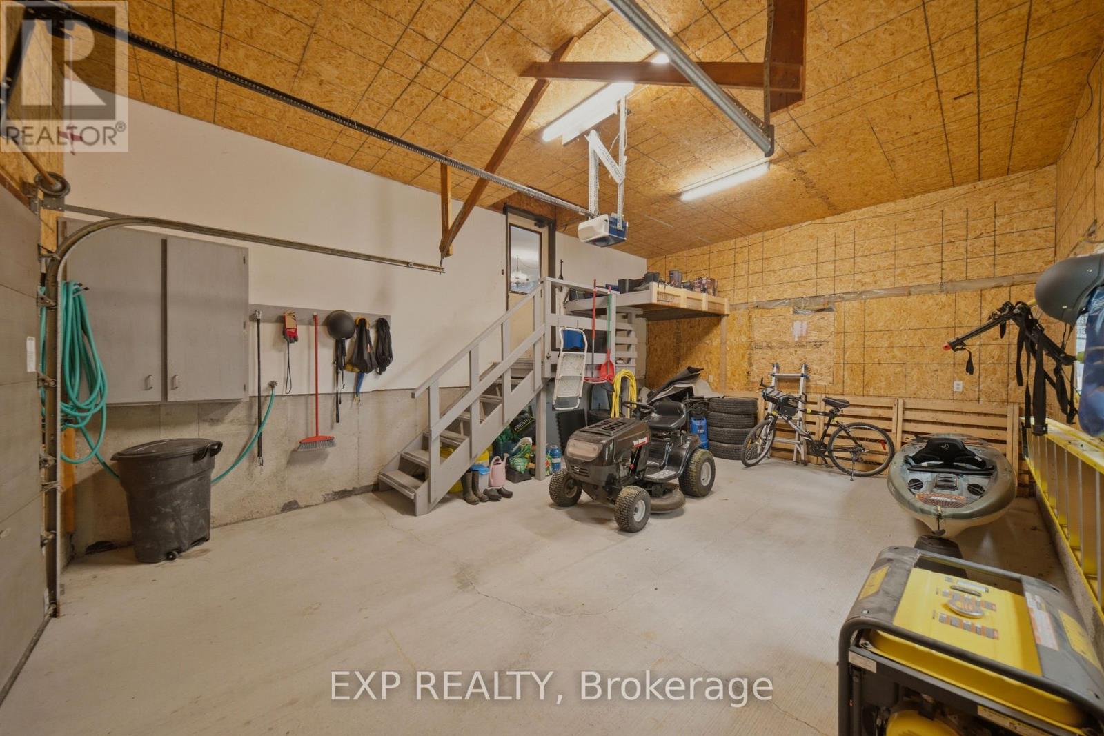 1445 DU LAC ROAD - Image 33