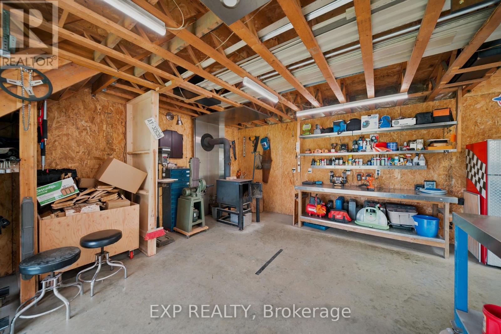 1445 DU LAC ROAD - Image 37
