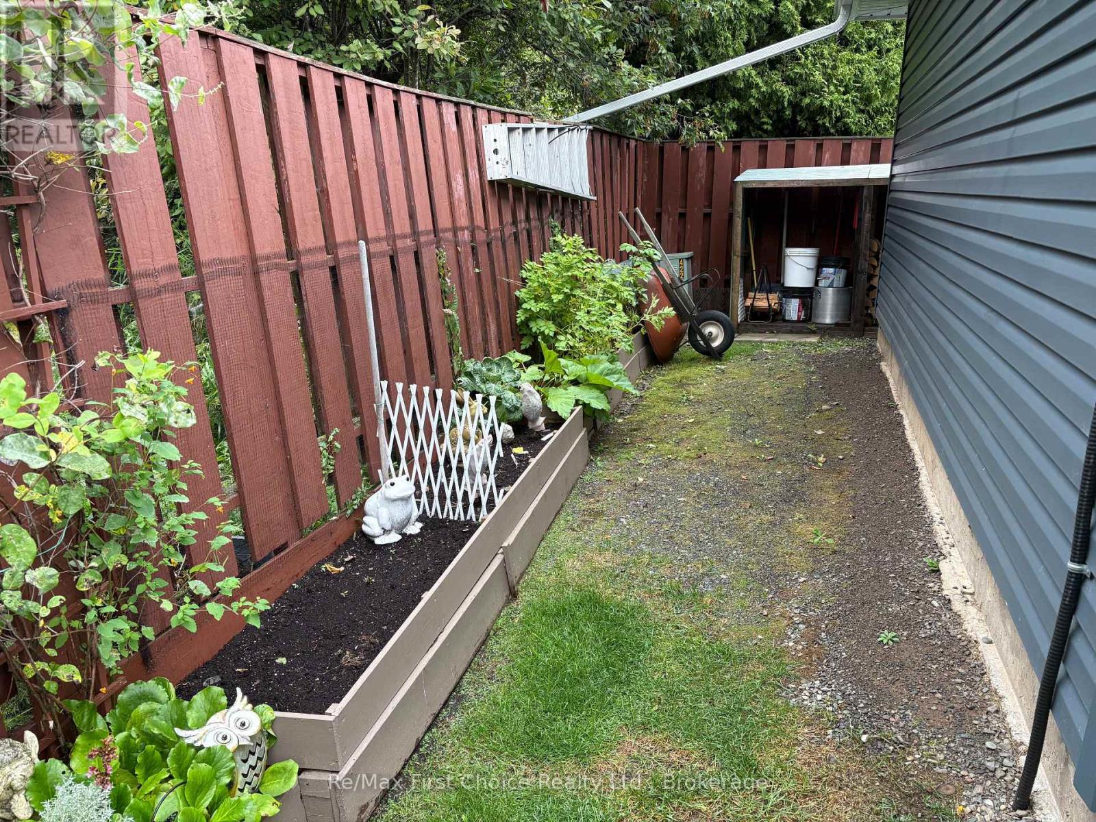 422 RYERSON CRESCENT - 7