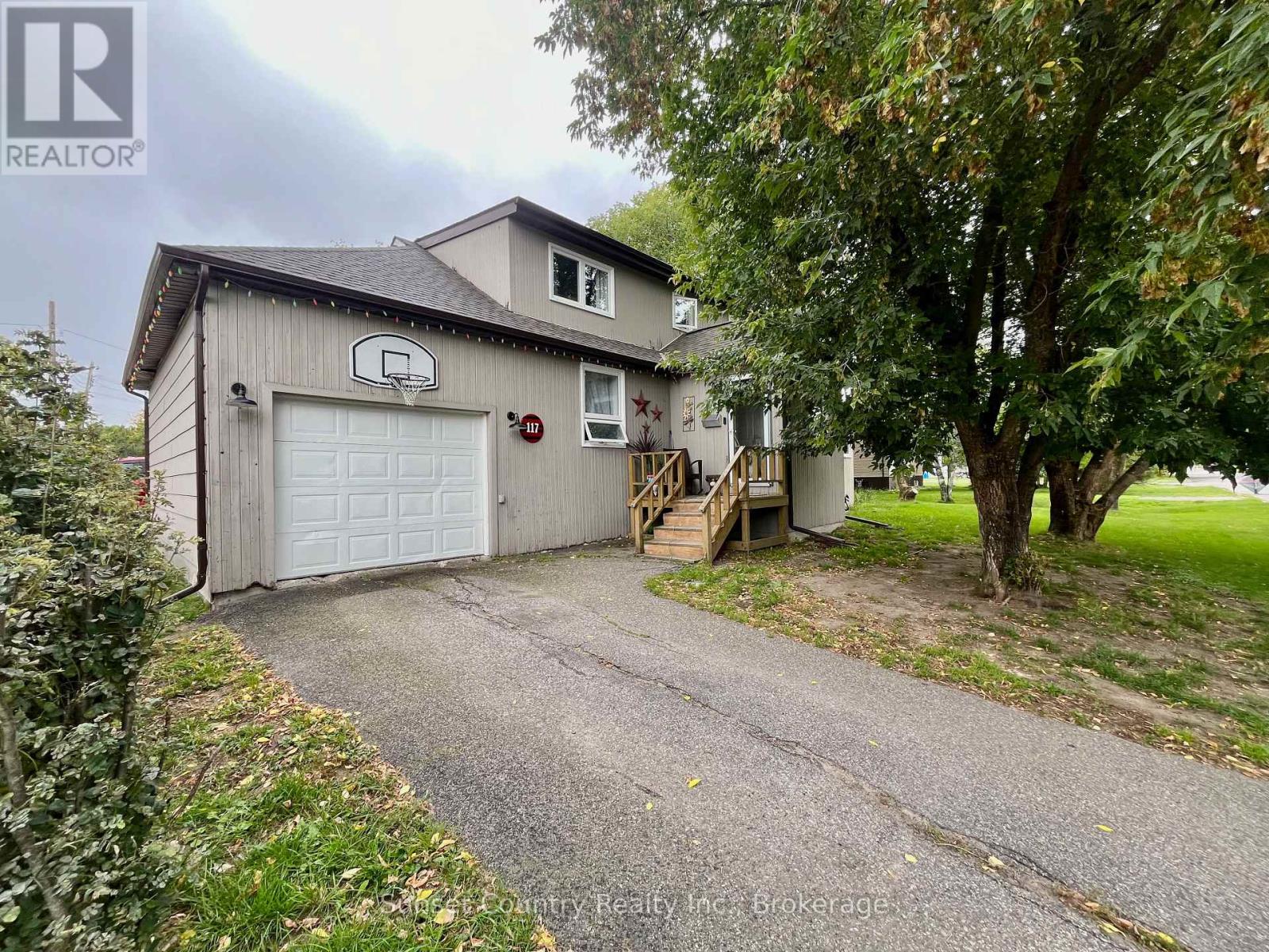 117 WHYTE AVENUE, Dryden (Riverview)