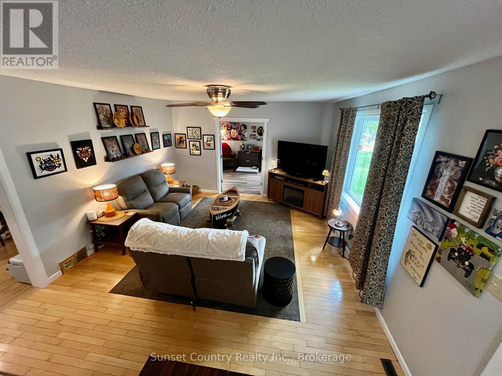 117 WHYTE AVENUE, Dryden (Riverview) — photo 5
