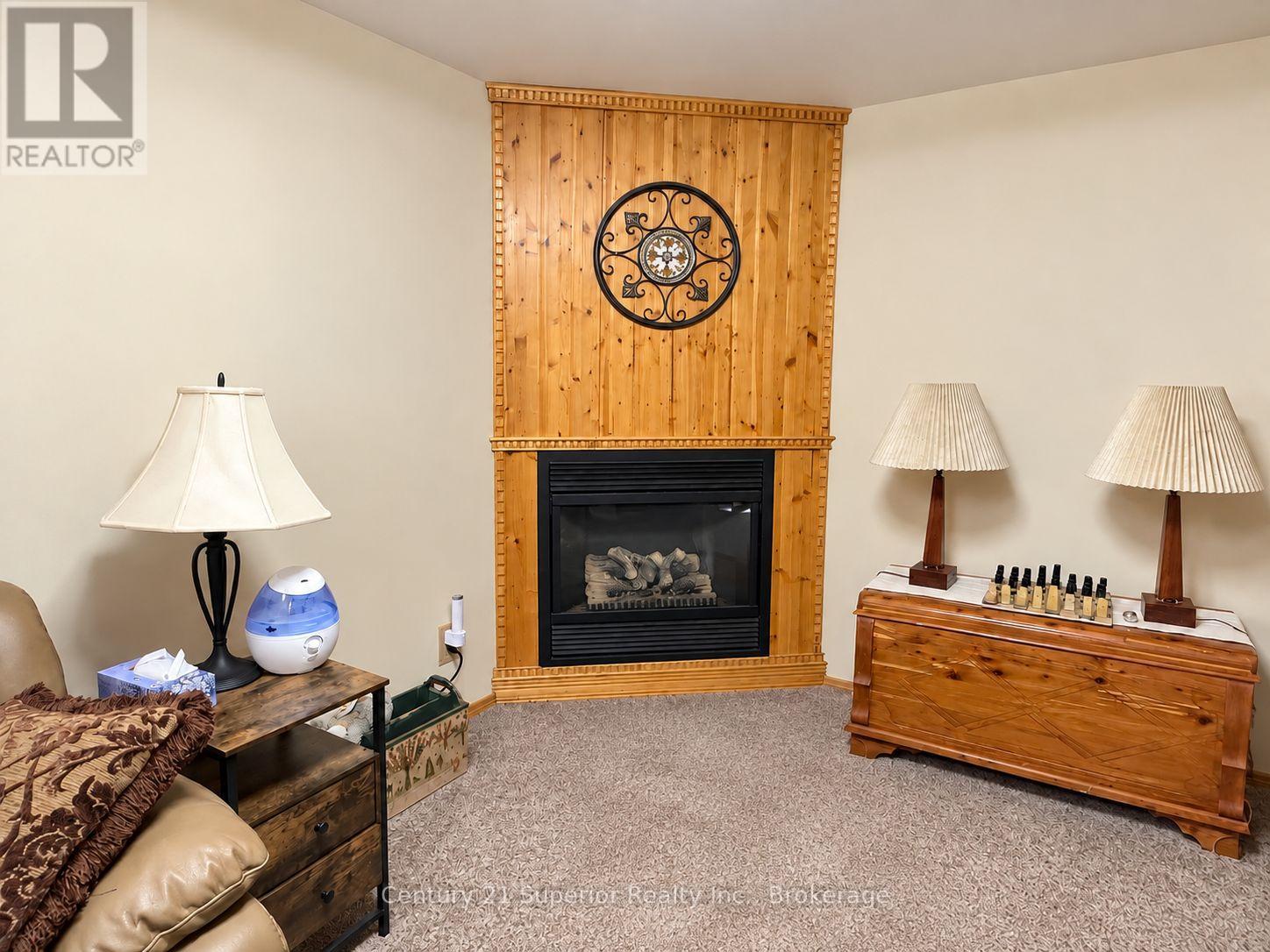 474 BROCK STREET E - Image 25