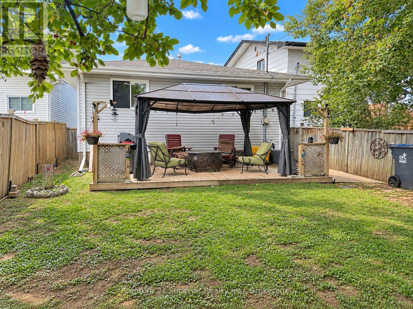 474 BROCK STREET E - 36