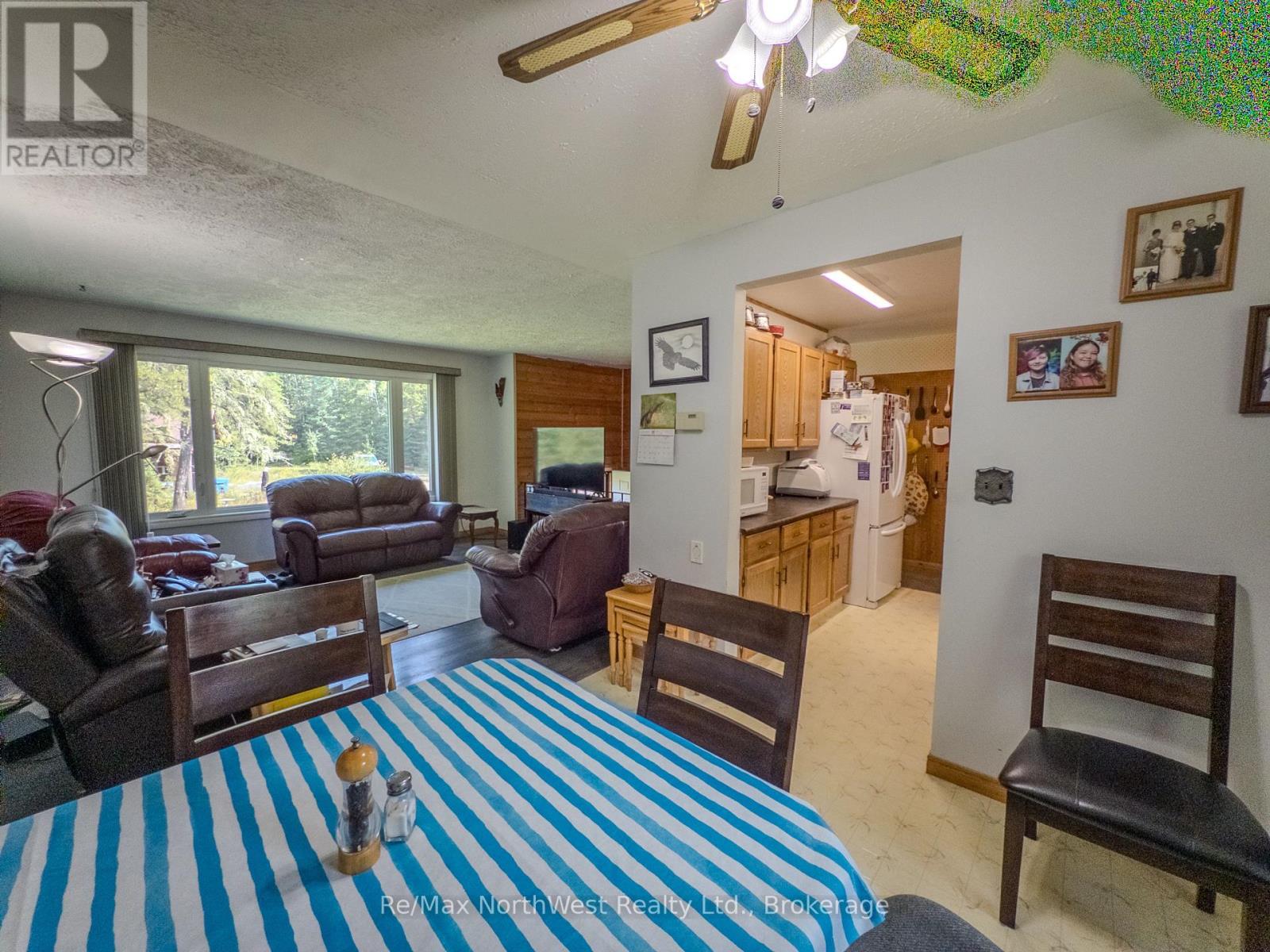 693 CARLTON ROAD - Image 10