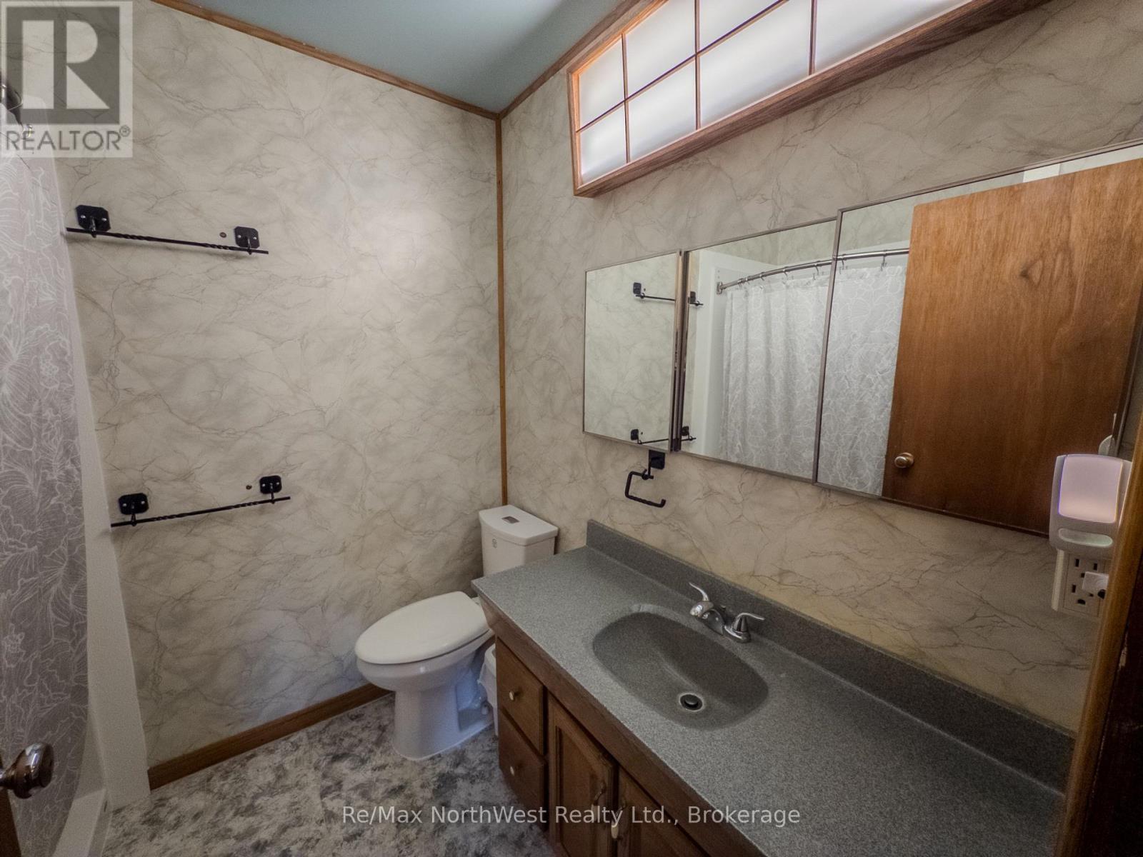 693 CARLTON ROAD - Image 22