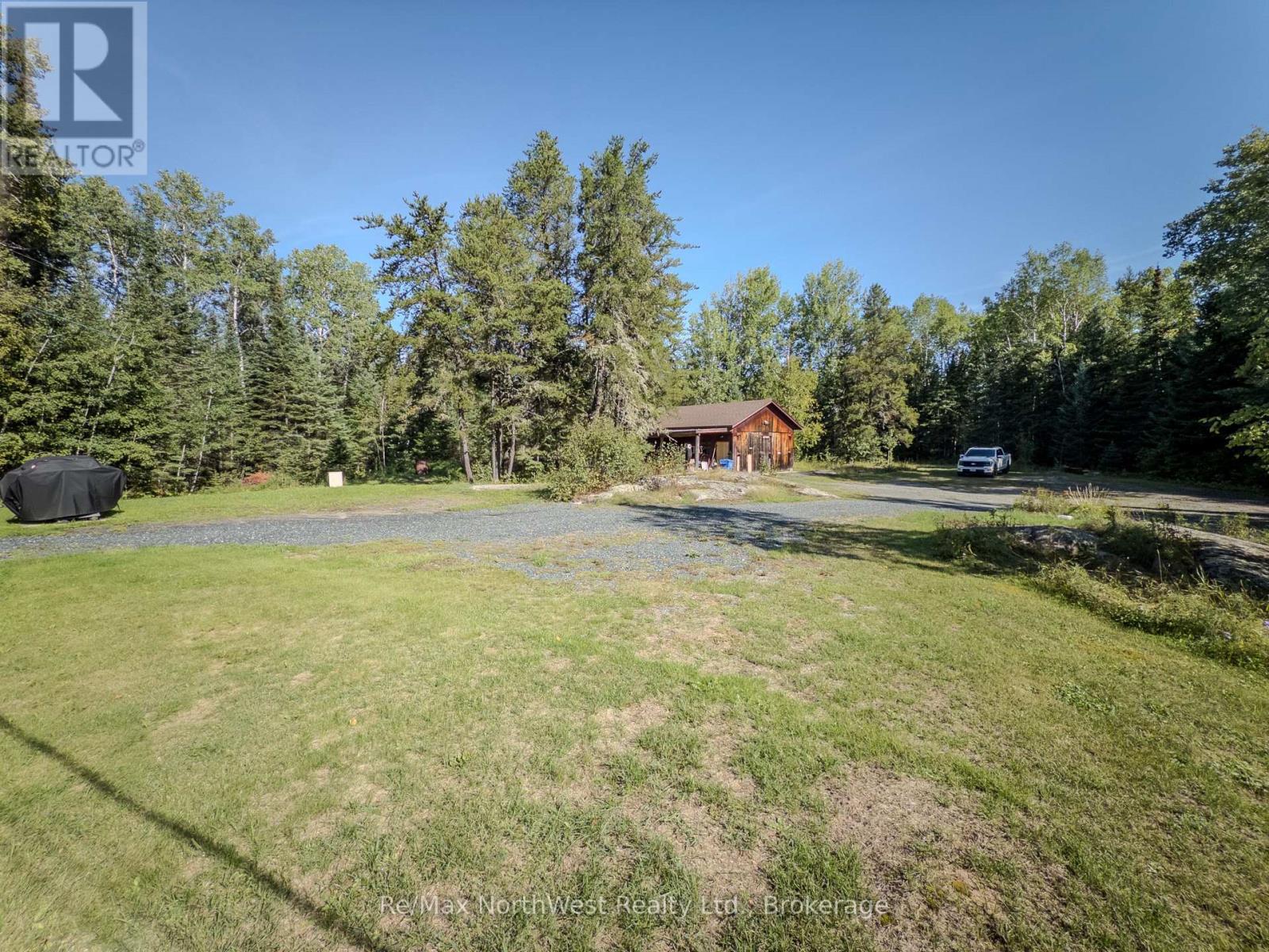 693 CARLTON ROAD - Image 37