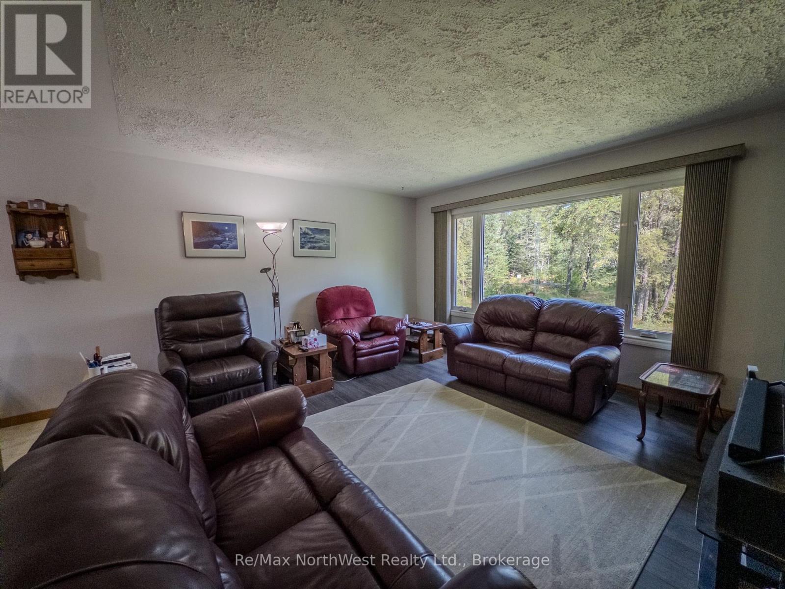 693 CARLTON ROAD, Kenora (Redditt Road West) — photo 6