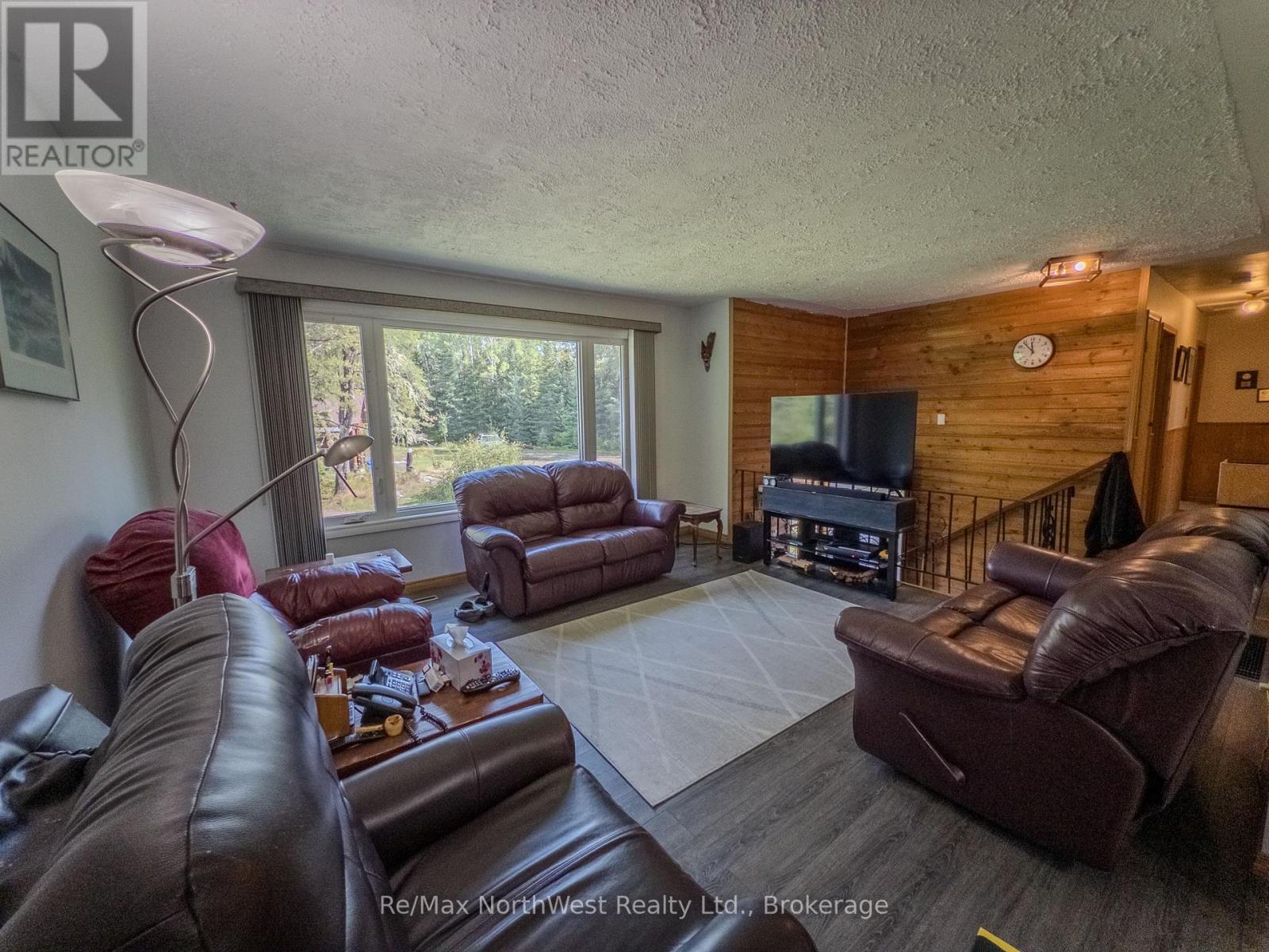693 CARLTON ROAD, Kenora (Redditt Road West) — photo 8
